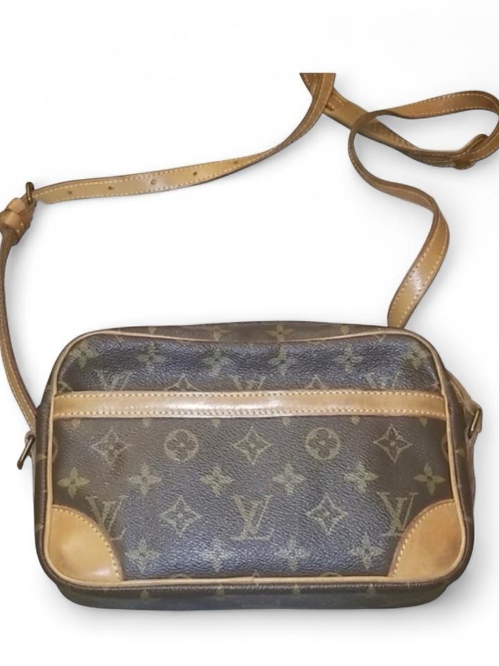 Louis Vuitton Monogram Trocadero Crossbody Bag - Picture 2 of 16